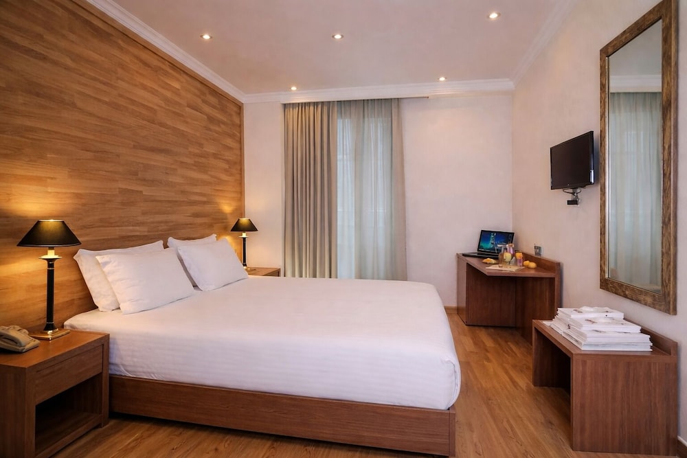 Athens Lotus Hotel 12/47