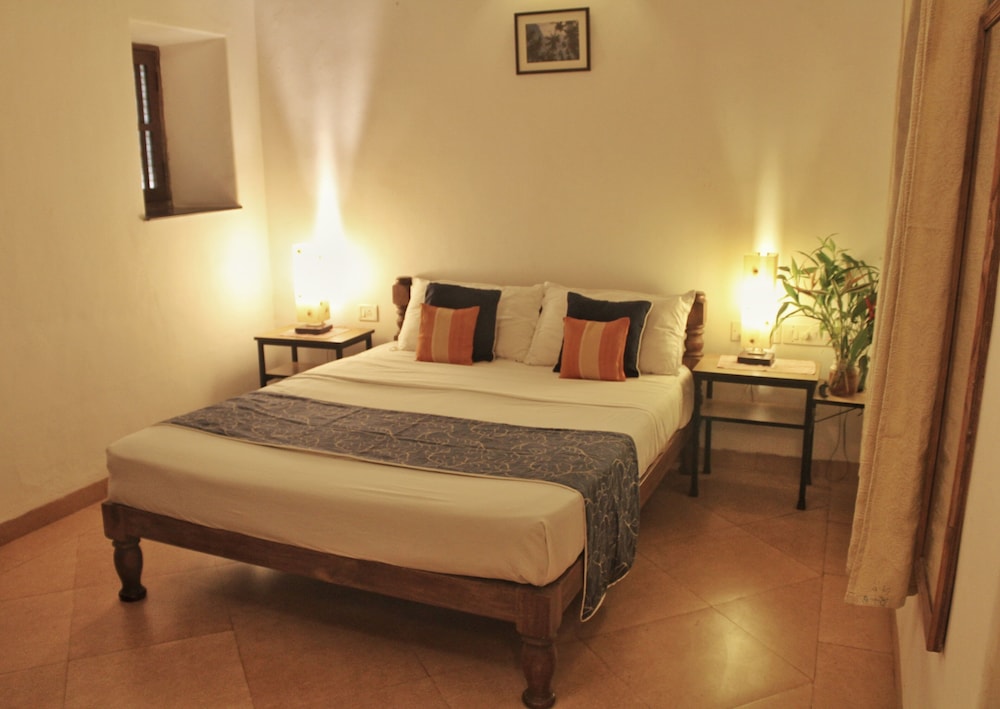 Granpas Inn Bougainvillea 19/50