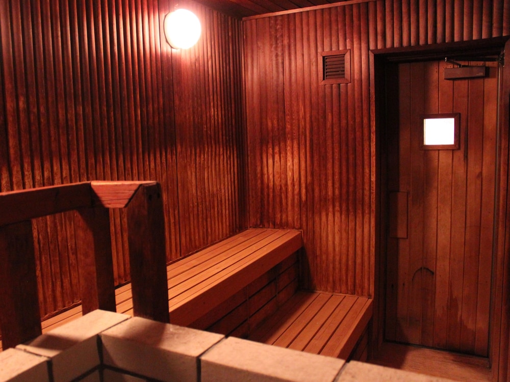 Hanabishi Hotel 28/70