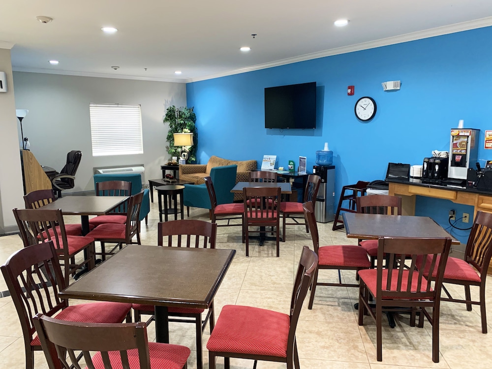 Days Inn & Suites By Wyndham Cabot 41/56