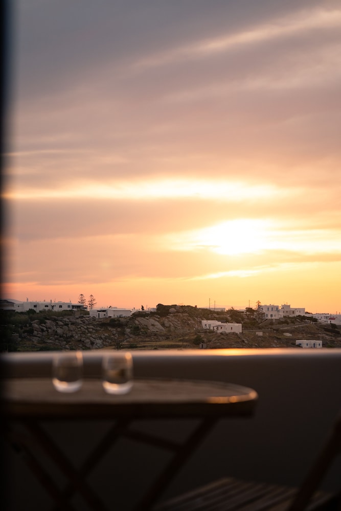 Ikies of Mykonos 47/50