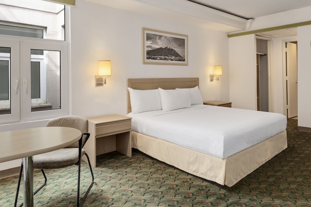 EXECUTIVE, DOUBLE BED
