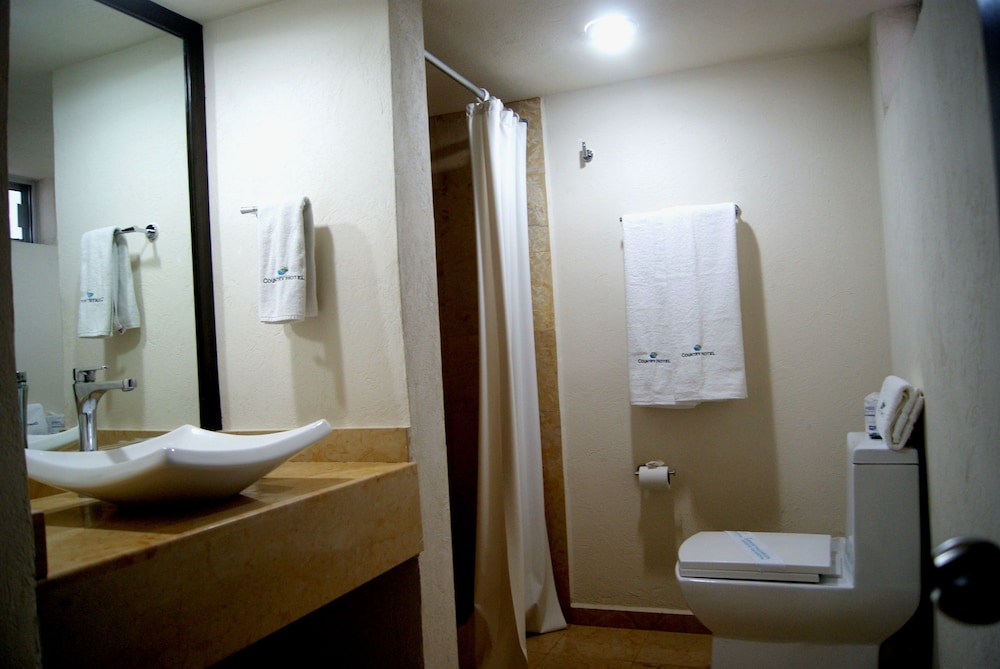 Country Hotel And Suites 40/41