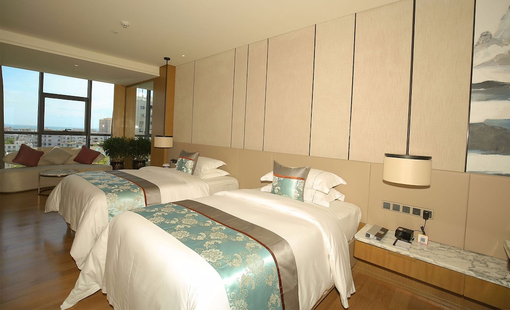 Sanya Shuang Da International Hotel 12/21