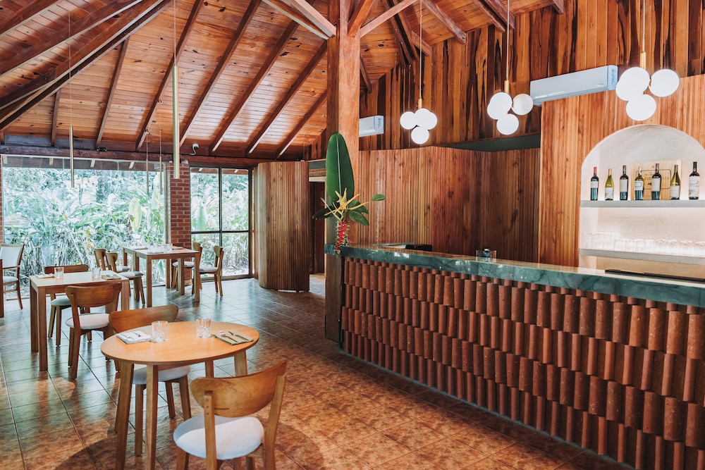 Overo Lodge & Selva 34/48