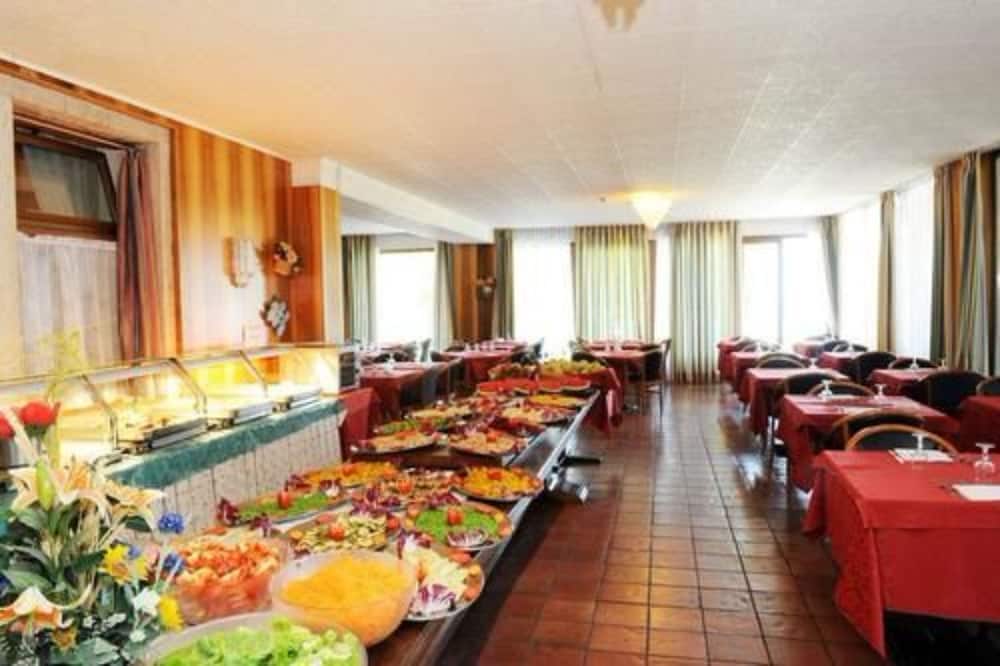 Park Hotel Jolanda 44/61