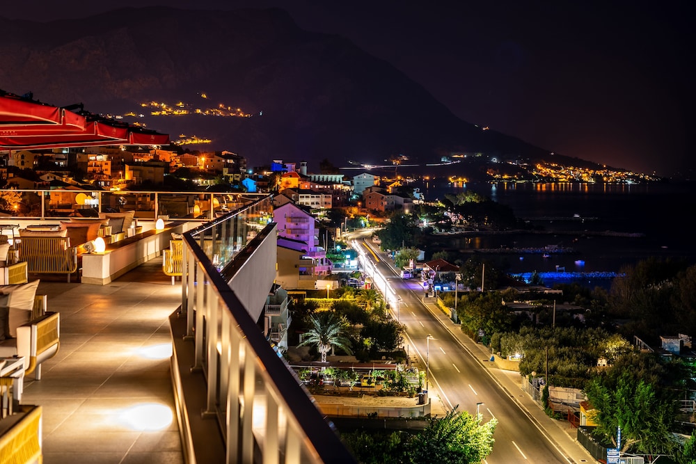 HOTEL PLAZA DUCE in DUGI RAT