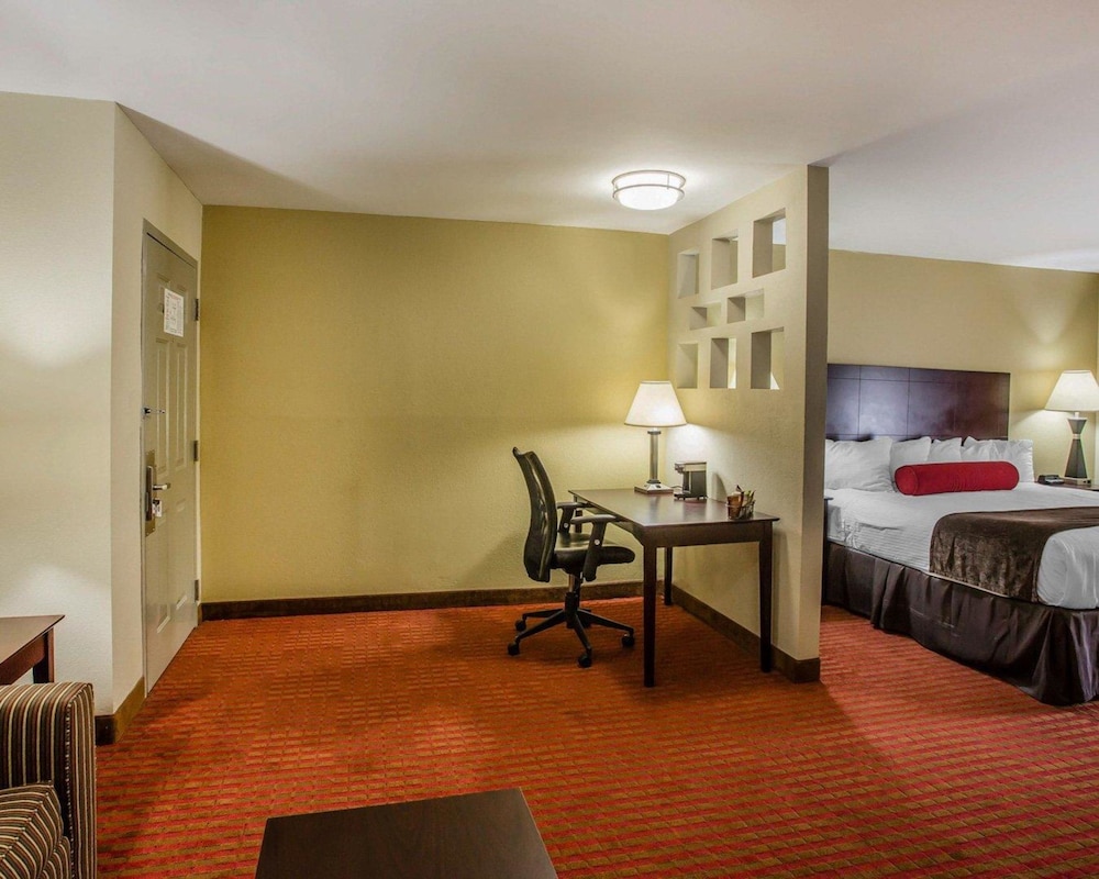 Quality Suites Nashville Airport 19/50