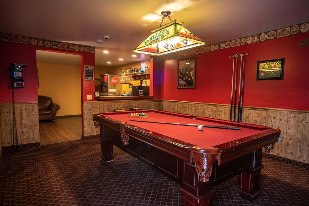 The Anniversary Inn Logan 9/50