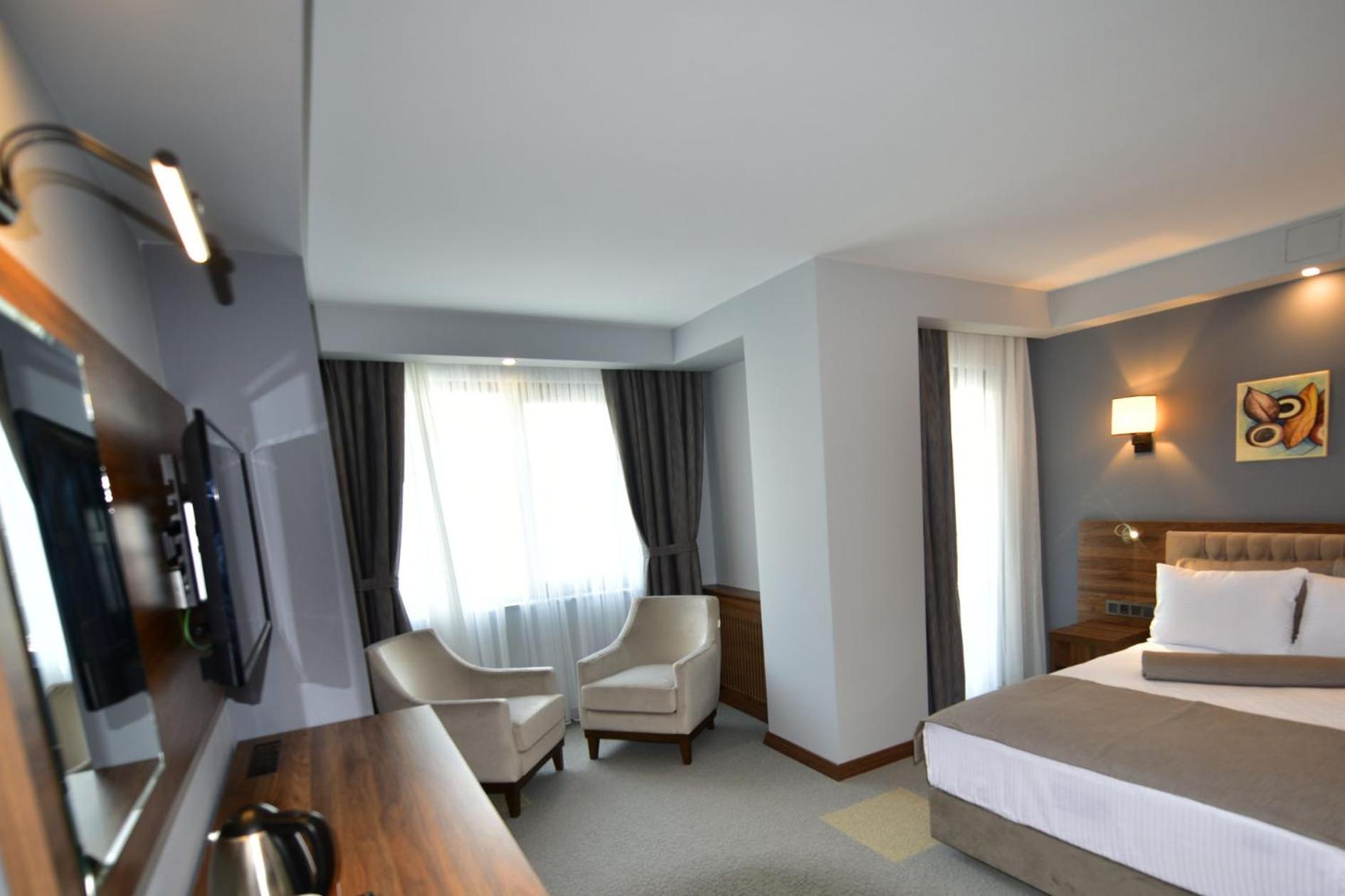 Oytun Hotel 9/52