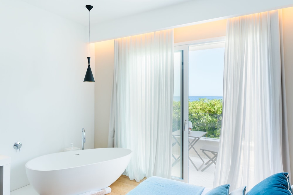 Unìco Boutique Hotel D'arte 45/50