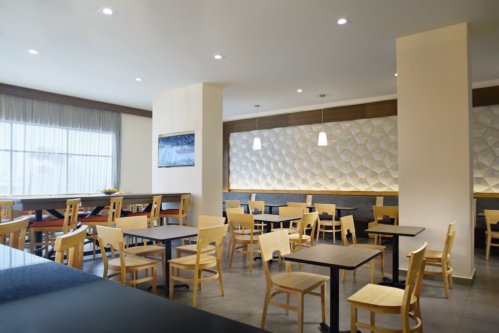Fairfield Inn Suites By Marriott Villahermosa Tabasco 24/36