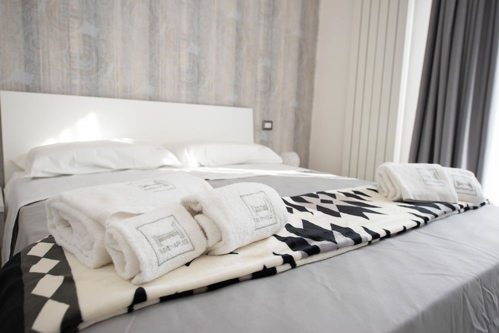 Hermes Rooms For Tourists 8/50