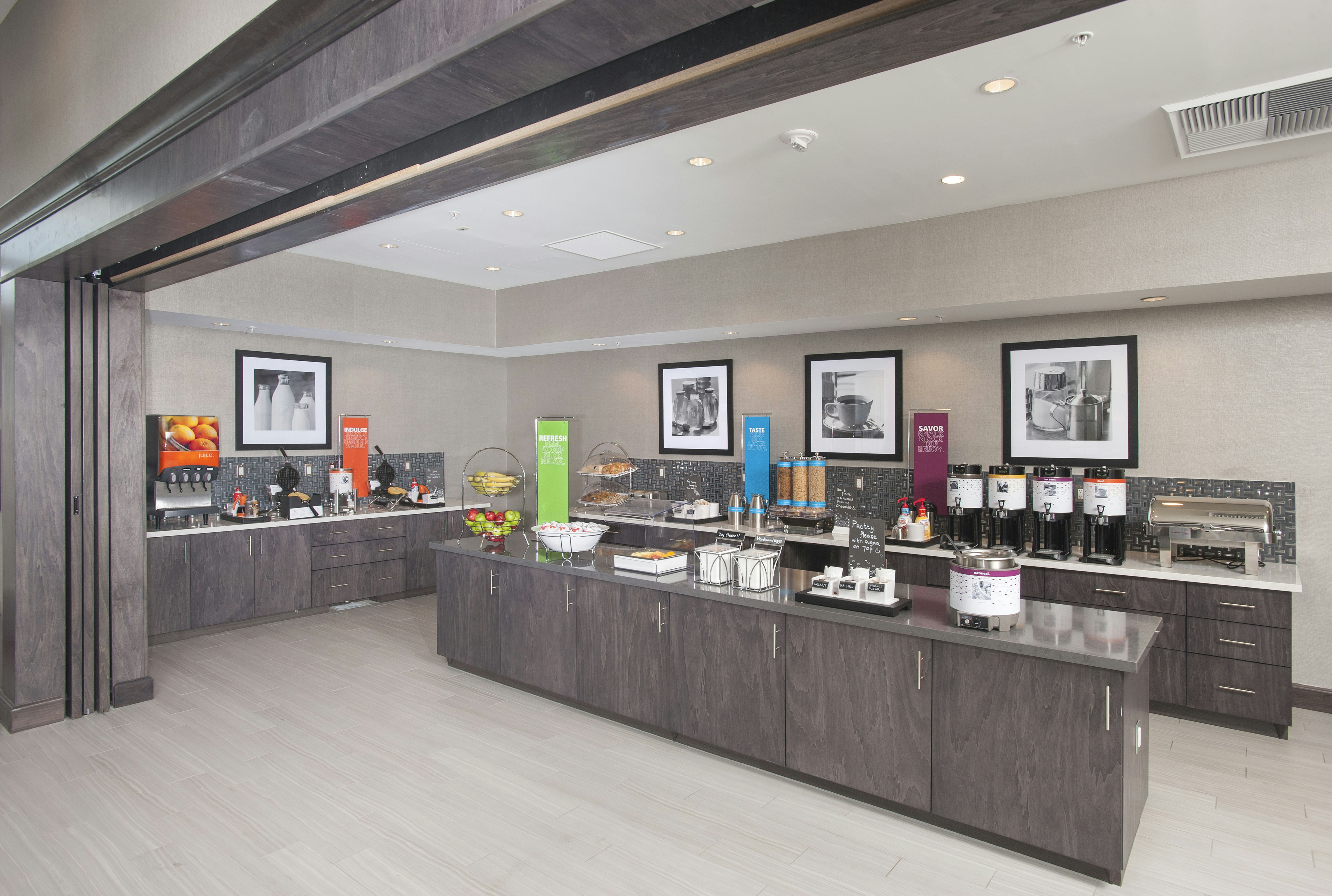 Hampton Inn Suites Lax el Segundo 46/61