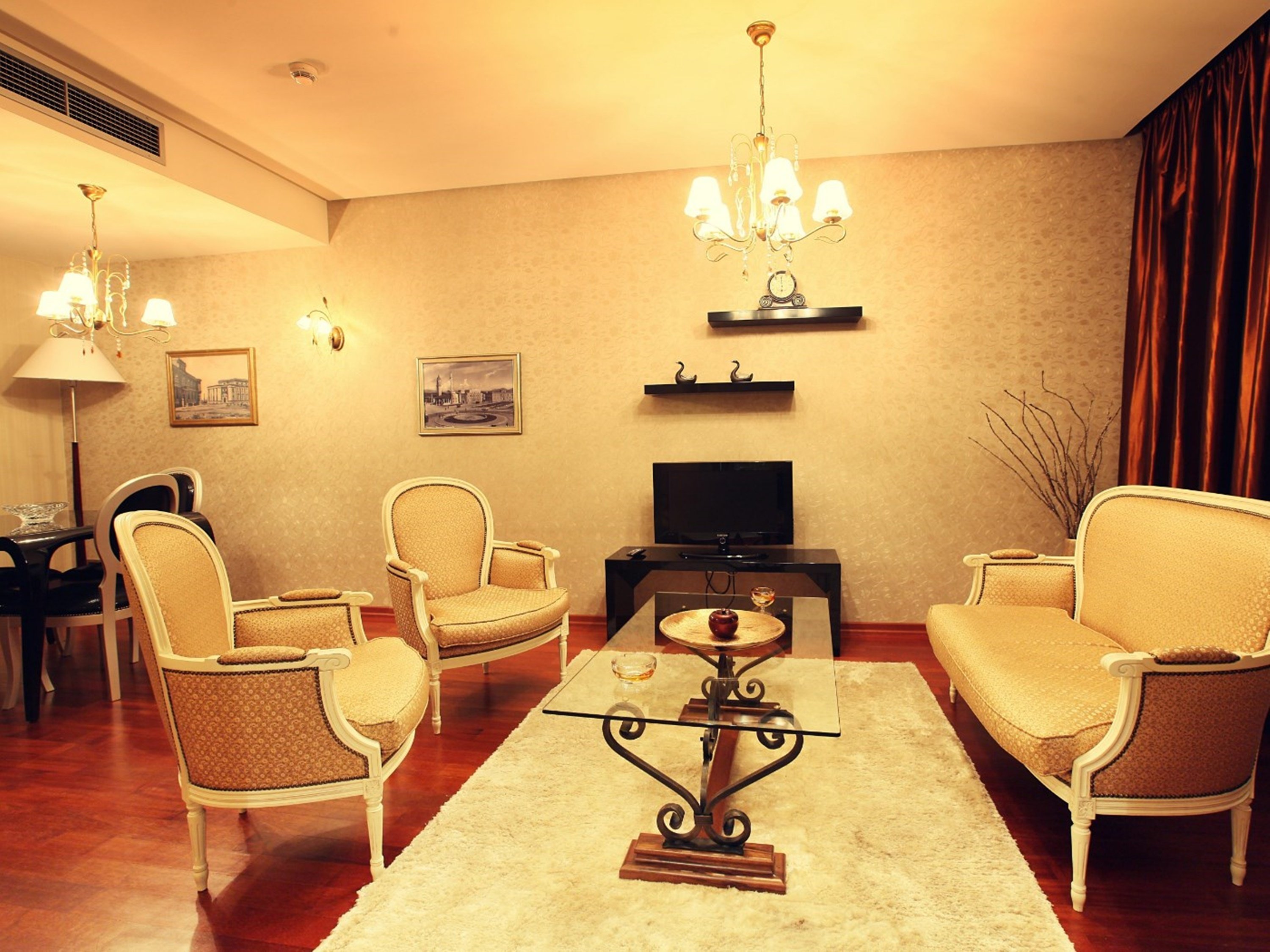 Tirana International Hotel and Conference Centre 40/50