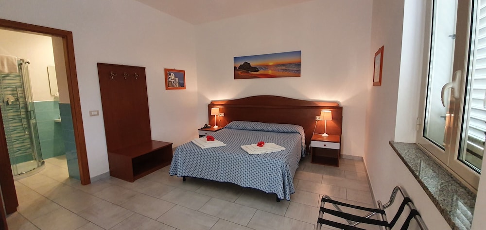 Hotel Damanse 23/50