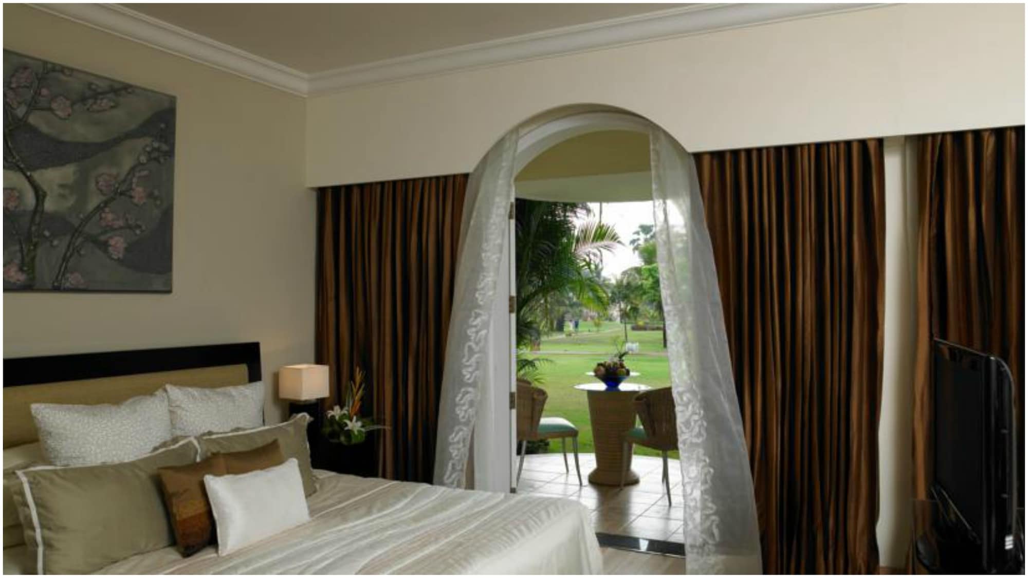 PREMIUM ROOM