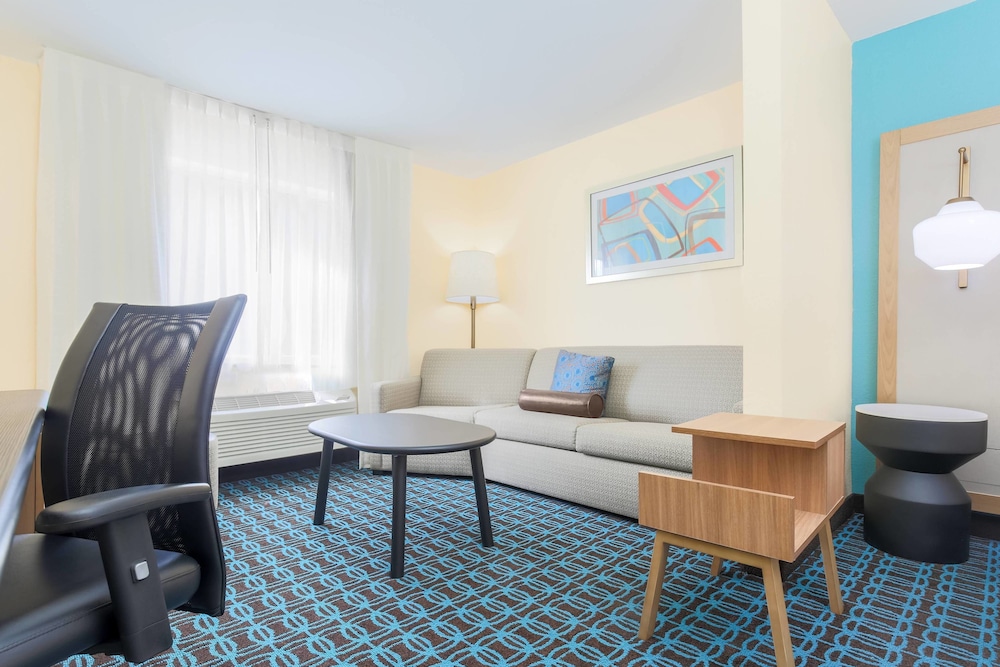 Fairfield Inn & Suites Houston Humble 25/38