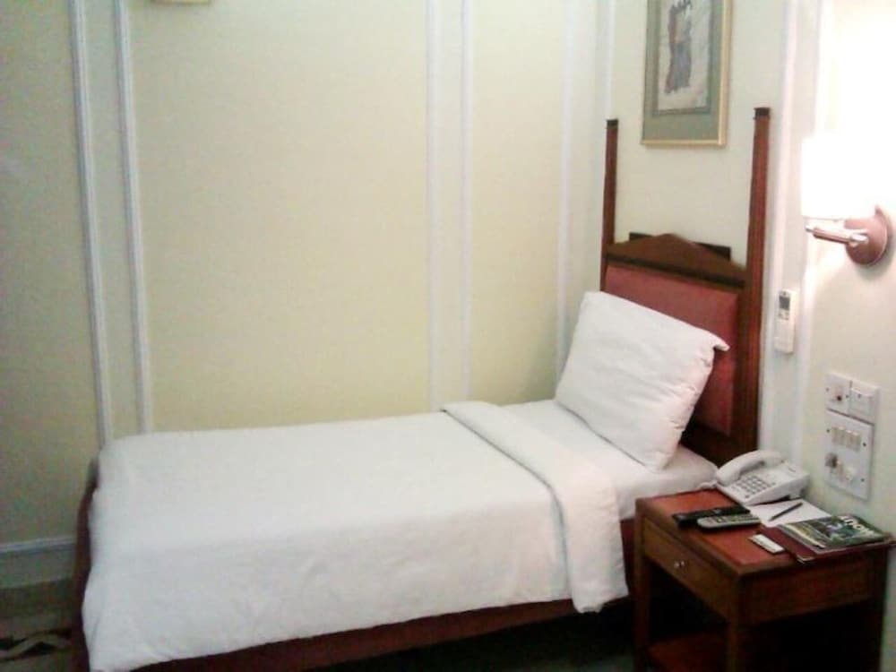STANDARD, DOUBLE BED