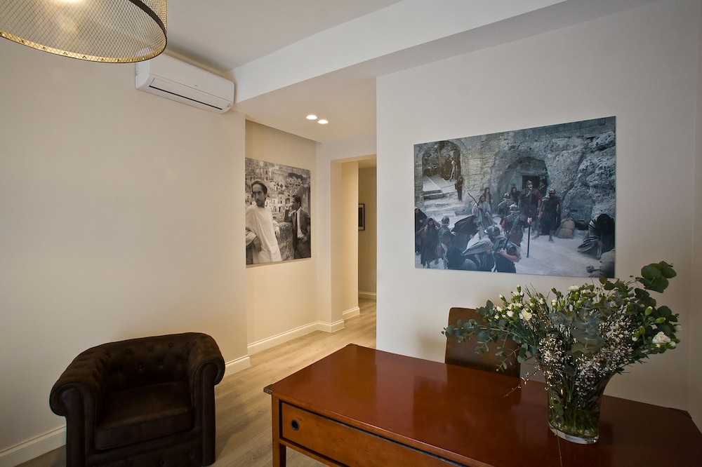 Domus Roma 20/30
