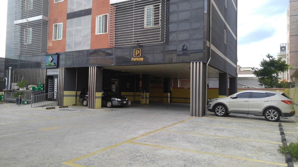 Odyssey Hotel 29/39