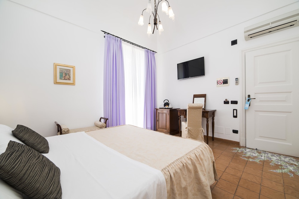 Hotel Villa Annalara 15/77