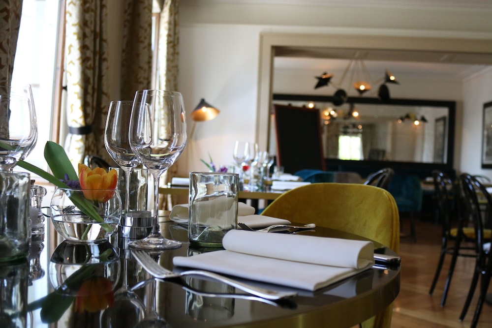Hostellerie Le Petit Manoir 33/54