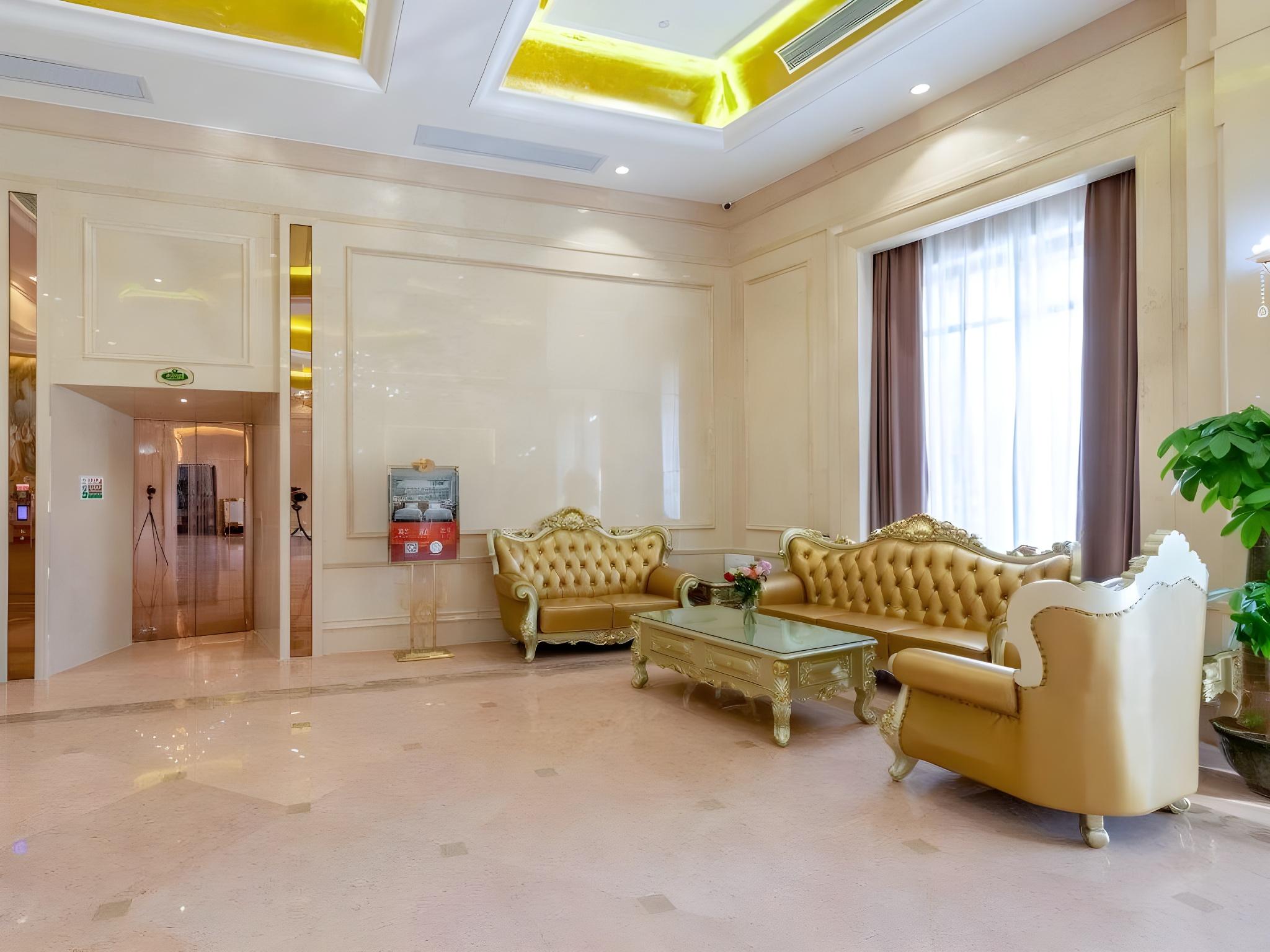 Vienna International Hotel (Dongguan Shipai Ecological Park) 21/33