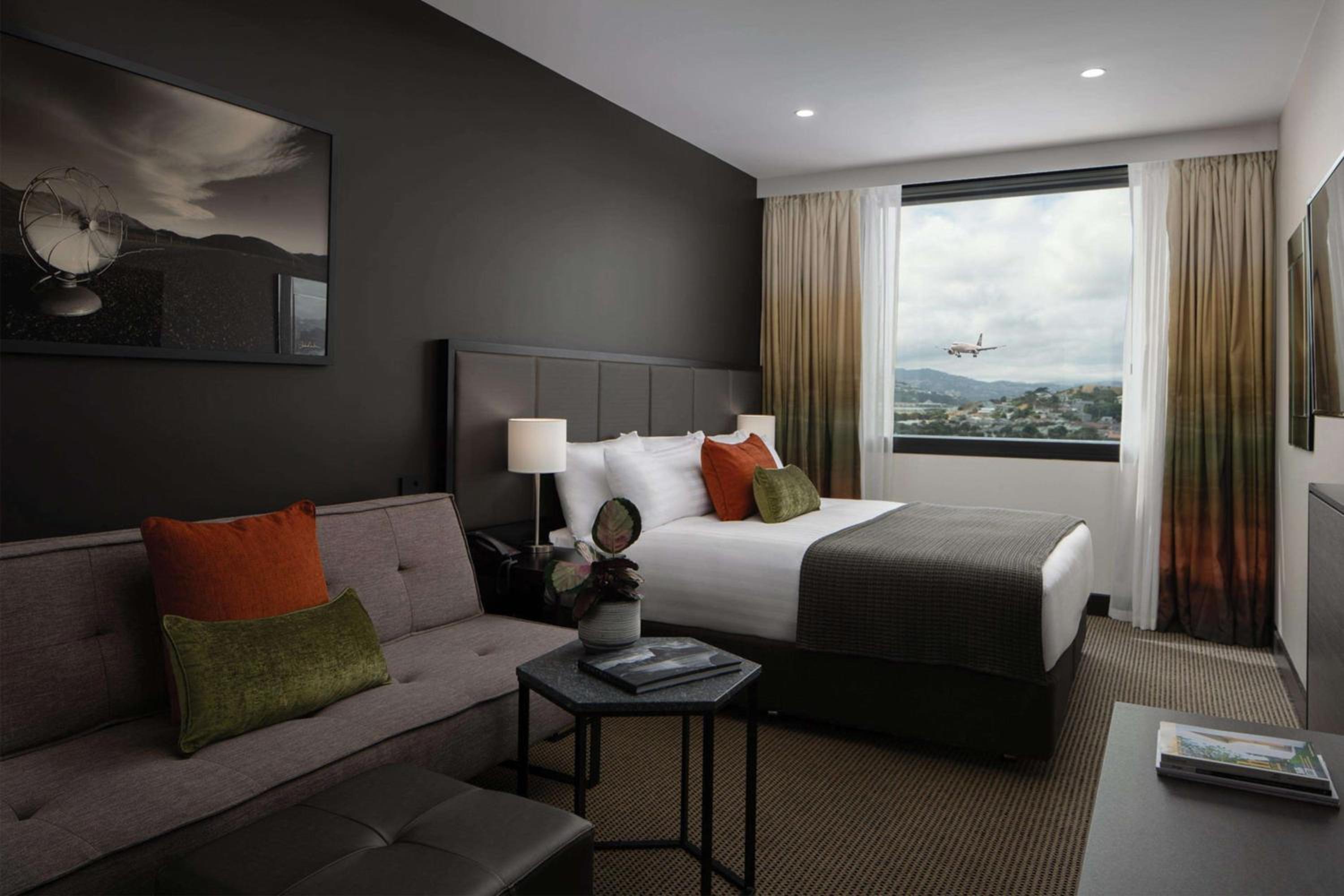 Superior, King Bed, Sofa, North Wing