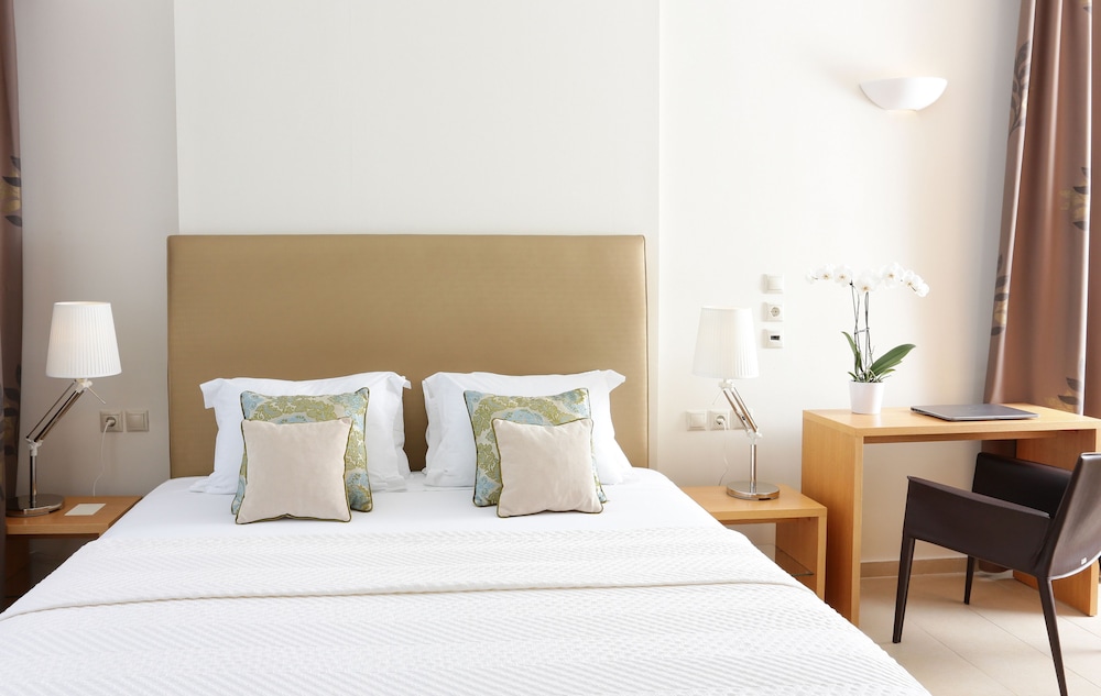 HOTEL CHLOE 13/50