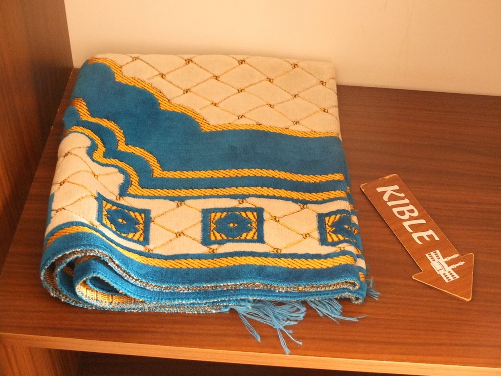 Sapran Deluxe Hotel 7/50