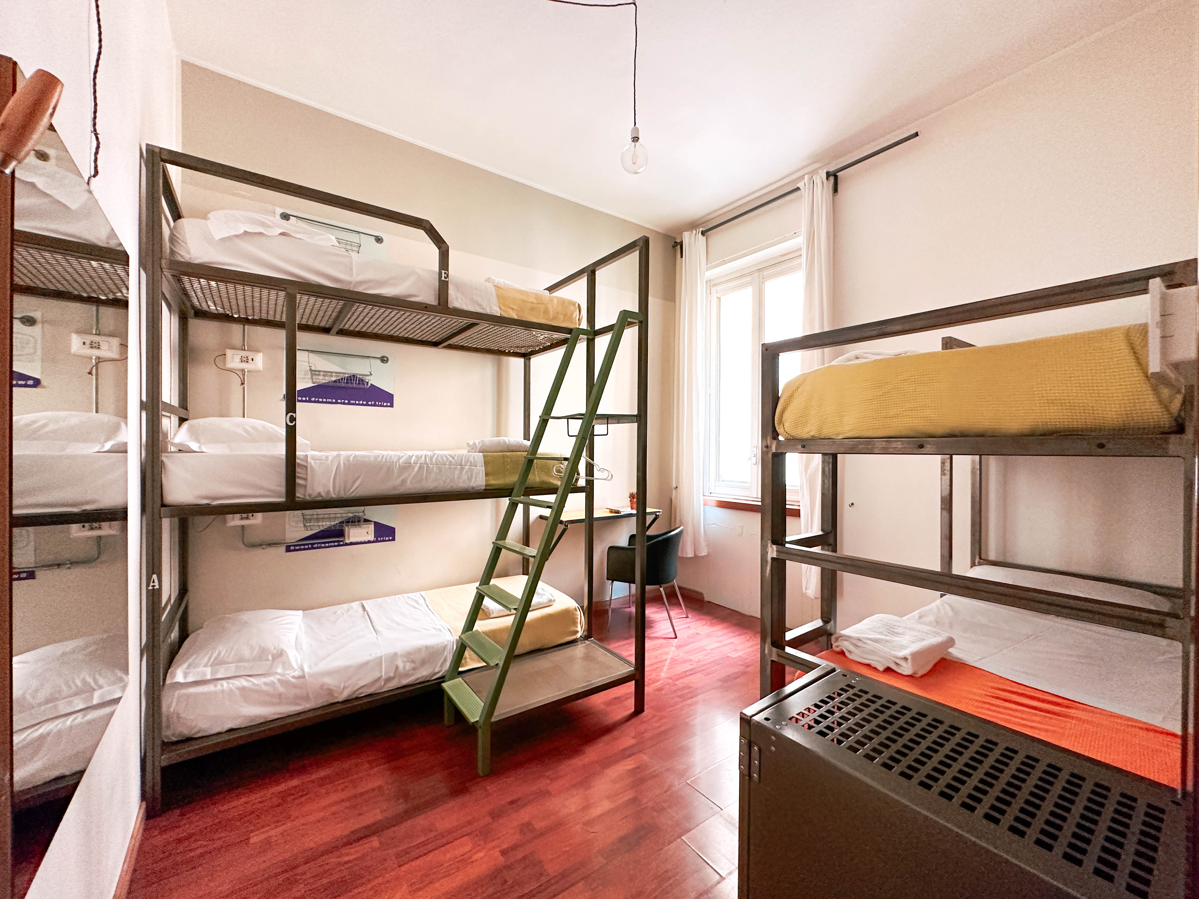 Private, 5 Beds