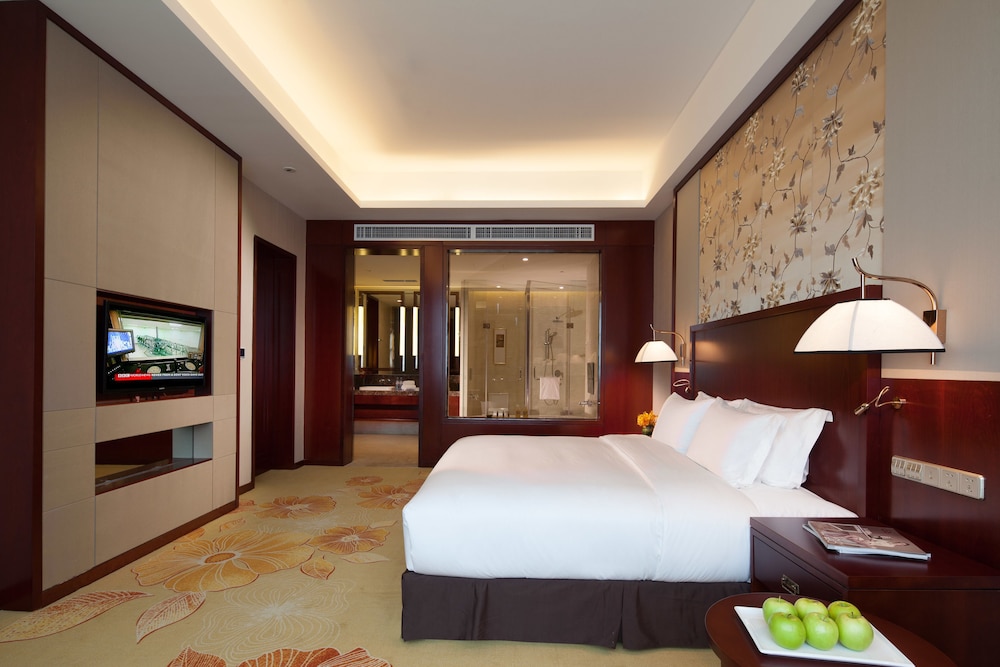 Regal Airport Hotel Xian 9/35