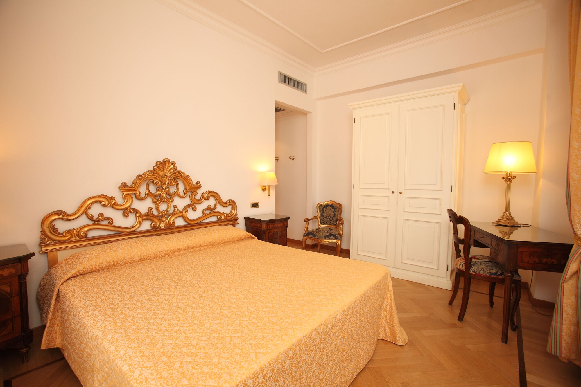 Comfort, Double Bed