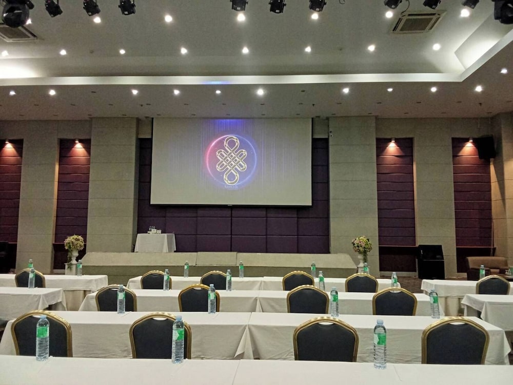 Teak Garden Spa Resort 34/50