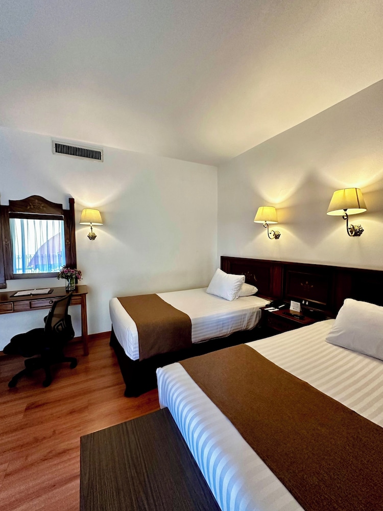 Hotel De Mendoza 19/57