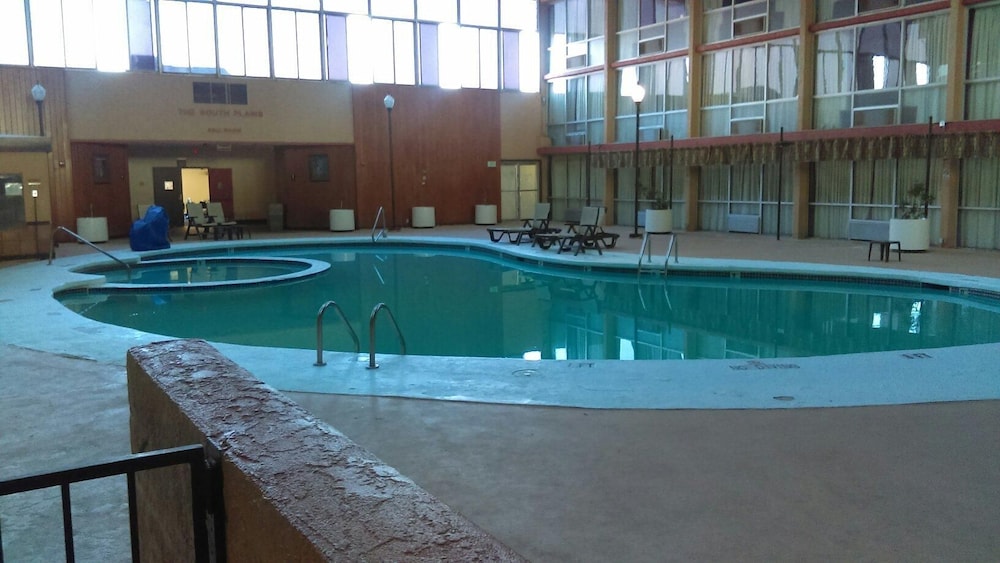 Red Roof Inn and Conference Center Lubbock 34/37
