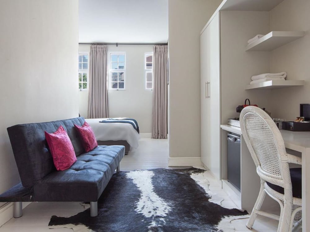 Long Street Boutique Hotel 57/71