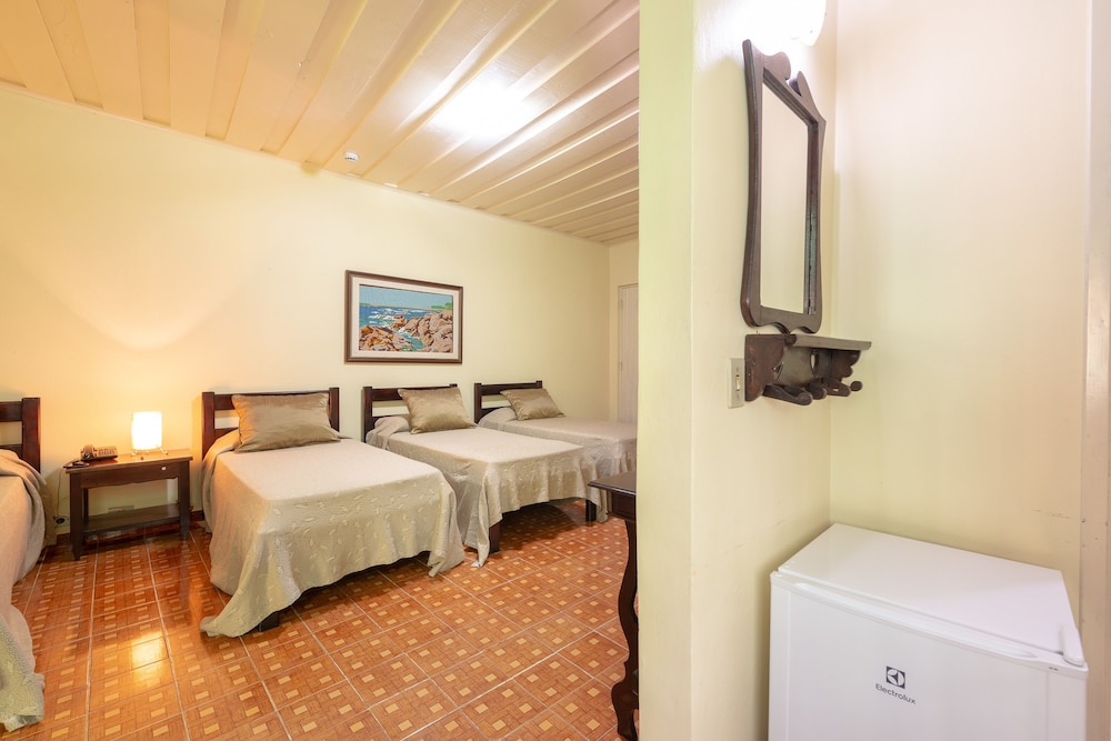 Hotel Saveiros 12/70