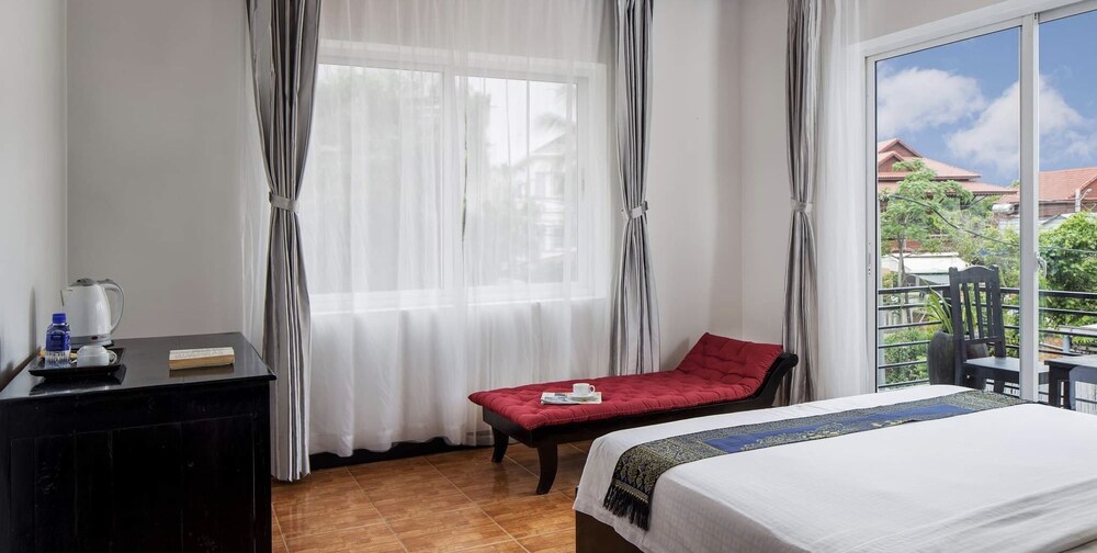 Golden Orchid Angkor 22/61