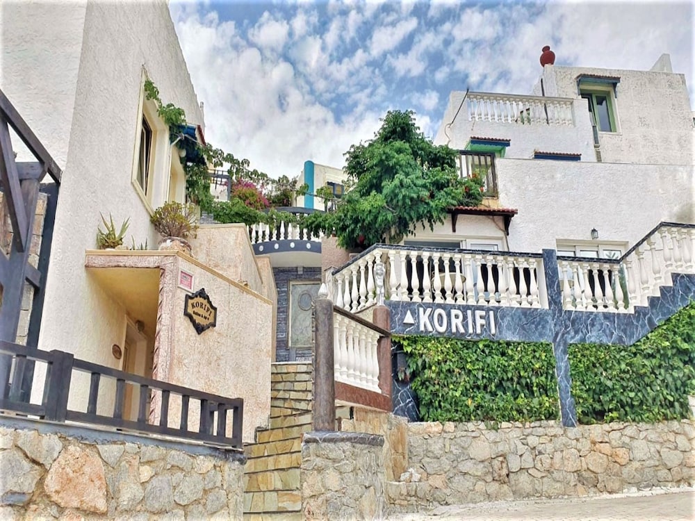 Korifi Suites Collection 40/50