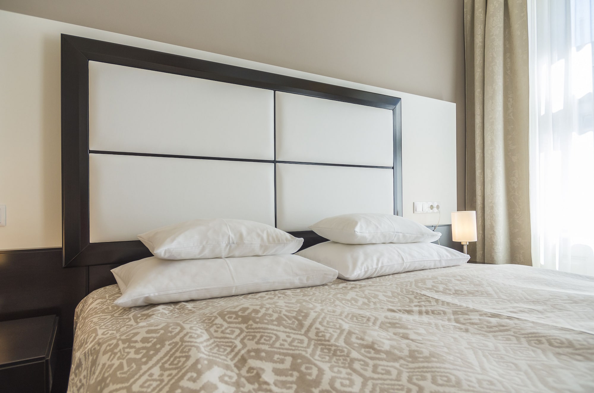 2 BEDROOMS, JUNIOR SUITE