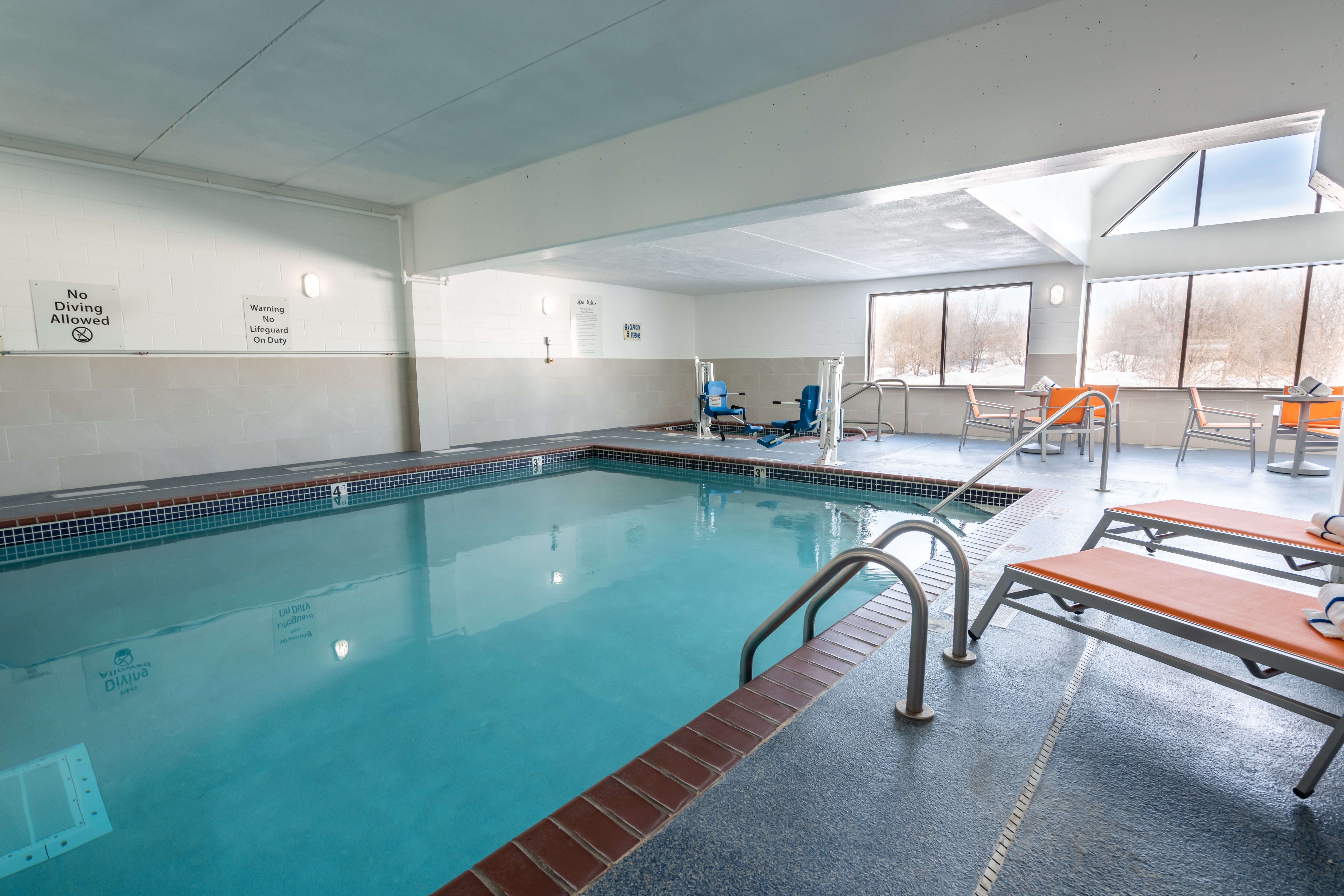 Holiday Inn Express Hotel And Suites Coon Rapids Blaine Area 20/38