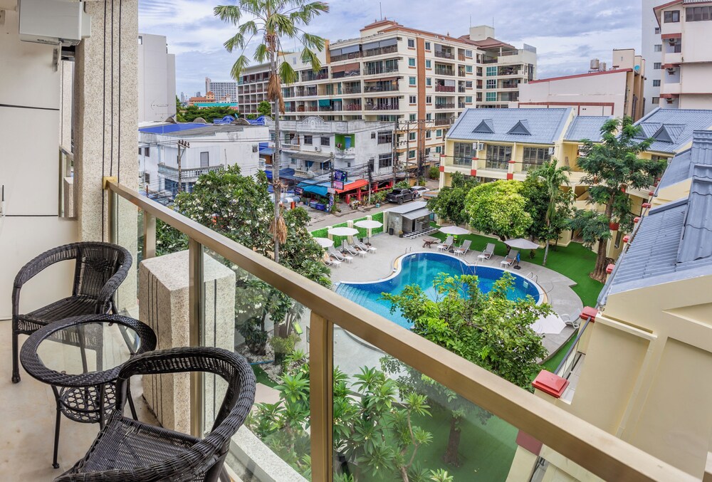 Mermaid S Beach Resort Jomtien 4/44