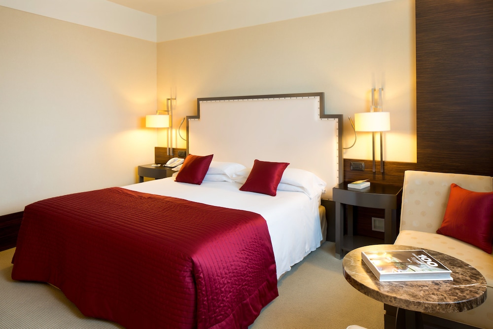 Family, Double and Twin Beds