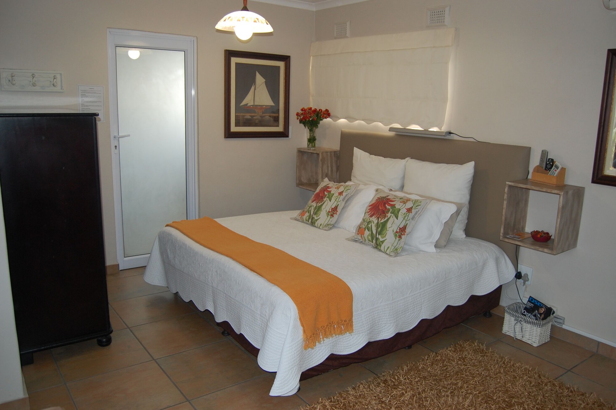 SELF CATERING