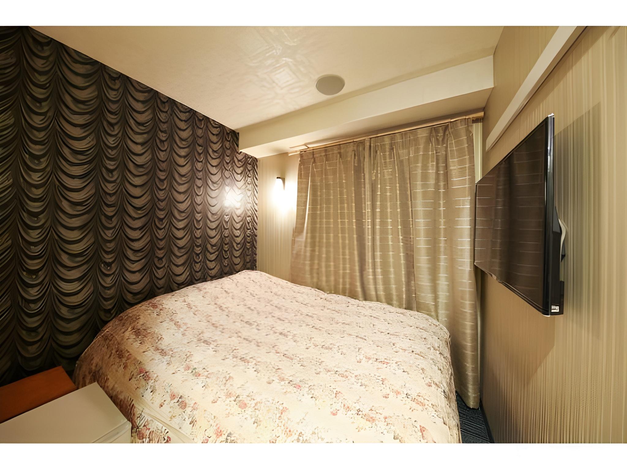 Semi Room, Standard, Double Bed, Smoking