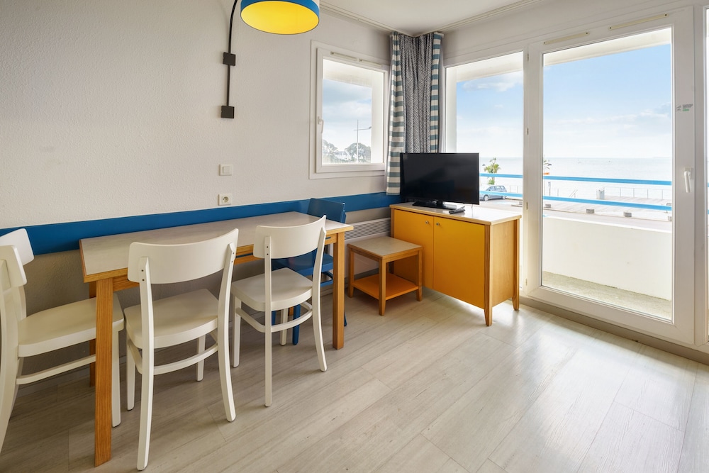PIERRE AND VACANCES RESIDENCE LA CORNICHE DE LA PLAGE 26/49