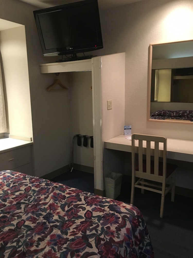 Microtel Inn Suites By Wyndham Champaign 19/68