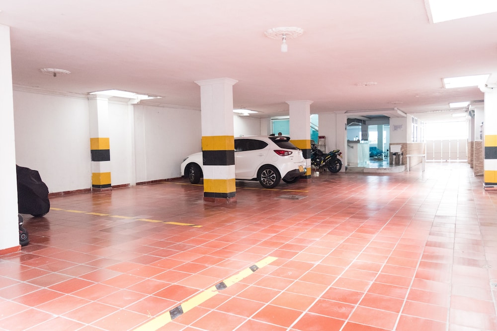 Hotel Aquarius 37/40